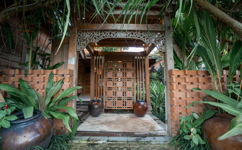 Monthly Retreat: Embrace Canggu Living in a One Bedroom Joglo Vill